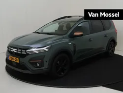 Grijs Gebruikt 2024 Dacia Jogger Extreme MPV | € 25.425 (Iets duurder)