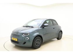 Groen Nieuw 2025 Fiat 500e Hatchback | € 41.445
