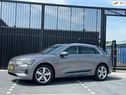 Grijs Gebruikt 2019 Audi e-tron Advanced Plus SUV | € 26.990 (Goede deal)