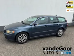 Blauw Gebruikt 2005 Volvo V50 Momentum Stationwagen | € 1.100 (Eerlijke prijs)