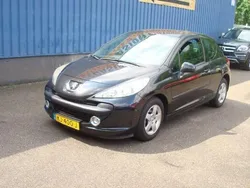 Zwart Gebruikt 2009 Peugeot 207 Hatchback | € 2.450 (Eerlijke prijs)