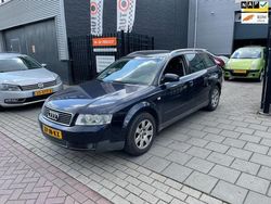 Blauw, metallic lak Gebruikt 2002 Audi A4 Exclusive Stationwagen | € 999