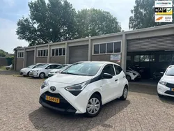 Wit Gebruikt 2021 Toyota Aygo Hatchback | € 10.495 (Goede deal)