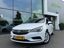 Wit Gebruikt 2018 Opel Astra Innovation Hatchback | € 10.945 (Eerlijke prijs)