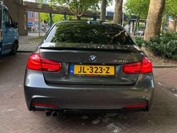 Grijs Gebruikt 2016 BMW 330e Sedan | € 25.000 (Duur)