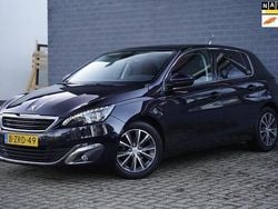 Blauw Gebruikt 2015 Peugeot 308 Premium Hatchback | € 4.950 (Goede deal)