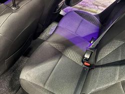 Grijs Gebruikt 2021 Renault Clio V Zen Hatchback | € 15.000 (Eerlijke prijs)