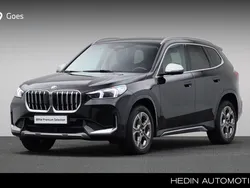 Zwart Gebruikt 2023 BMW X1 Comfort Edition SUV | € 42.880 (Eerlijke prijs)