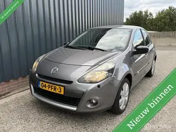 Grijs Gebruikt 2011 Renault Clio R.S. Hatchback | € 4.650 (Iets duurder)
