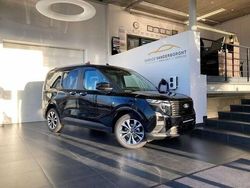 Zwart Nieuw 2025 Ford Tourneo Courier Titanium MPV | € 26.667 (Iets duurder)