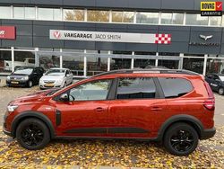 Bruin Gebruikt 2023 Dacia Jogger Extreme MPV | € 20.990 (Eerlijke prijs)