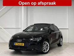 Zwart, metallic lak Gebruikt 2021 Audi A3 Sportback e-tron Competition Sedan | € 30.444 (Super prijs)