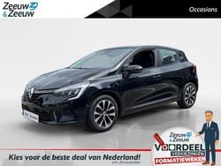 Zwart Gebruikt 2022 Renault Clio V Intens Hatchback | € 12.750 (Goede deal)
