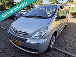 Grijs, metallic lak Gebruikt 2007 Citroën Xsara Picasso MPV | € 999 (Eerlijke prijs)
