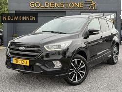 Zwart Gebruikt 2018 Ford Kuga ST-Line SUV | € 12.943 (Eerlijke prijs)