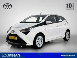 Wit Gebruikt 2021 Toyota Aygo X-play Hatchback | € 12.145 (Eerlijke prijs)
