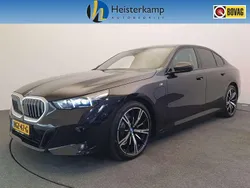 Zwart Gebruikt 2024 BMW 530 M Sport Sedan | € 67.950
