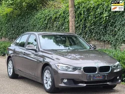 Bruin Gebruikt 2012 BMW 320 Executive Sedan | € 9.499 (Super prijs)
