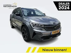Schiste grijs met dak in sterz Gebruikt 2023 Renault Austral Techno Esprit Alpine SUV | € 34.945 (Eerlijke prijs)