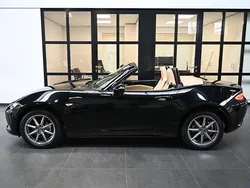 Zwart Gebruikt 2024 Mazda MX5 Kazari Cabriolet | € 43.950 (Duur)