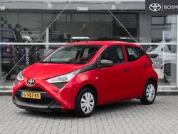 Rood Gebruikt 2019 Toyota Aygo Hatchback | € 10.450 (Eerlijke prijs)