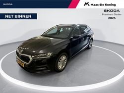 Zwart Gebruikt 2023 Skoda Octavia Business Line Stationwagen | € 23.740 (Goede deal)