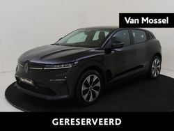 Noir étoilé gne Gebruikt 2023 Renault Mégane Evolution Hatchback | € 29.440 (Eerlijke prijs)