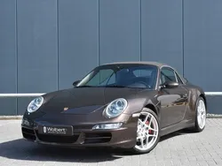 Porsche 911 Carrera 4 Cabriolet