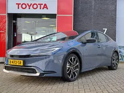 Grijs, metallic lak Gebruikt 2024 Toyota Prius Executive Hatchback | € 39.444 (Eerlijke prijs)