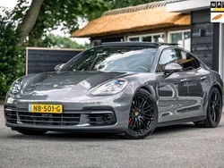 Grijs Gebruikt 2017 Porsche Panamera Sedan | € 56.899 (Eerlijke prijs)