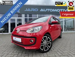 Rood Gebruikt 2015 VW up! high up! Hatchback | € 8.495 (Eerlijke prijs)