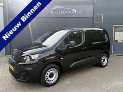 Zwart Gebruikt 2020 Peugeot Partner Premium Van | € 12.250 (Goede deal)