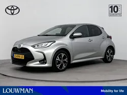 Grijs metallic Gebruikt 2024 Toyota Yaris Edition Hatchback | € 23.950 (Eerlijke prijs)