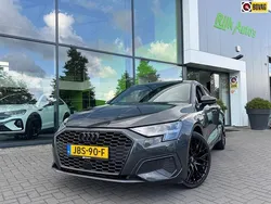 Grijs Gebruikt 2023 Audi A3 Sportback Hatchback | € 30.995 (Goede deal)