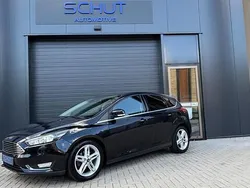 Zwart Gebruikt 2015 Ford Focus Sport Hatchback | € 7.950 (Eerlijke prijs)
