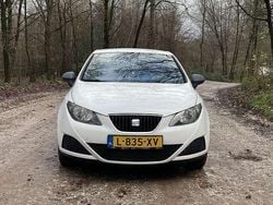 Wit Gebruikt 2009 Seat Ibiza Reference MPV | € 3.300 (Duur)
