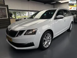 Wit Gebruikt 2020 Skoda Octavia Business Line Stationwagen | € 21.950 (Goede deal)