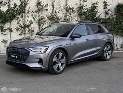 Grijs, metallic lak Gebruikt 2018 Audi e-tron Advanced SUV | € 52.880