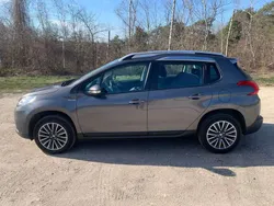 Grijs Gebruikt 2016 Peugeot 2008 Style SUV | € 7.999