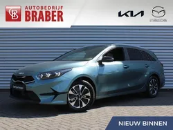 Grijs, metallic lak Nieuw 2025 Kia Ceed Sportswagon Stationwagen | € 35.790 (Duur)