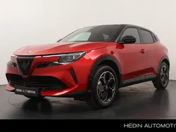 Rood Nieuw 2025 Alfa Romeo Junior Edizione Speciale SUV | € 42.484