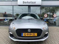 Grijs Gebruikt 2020 Suzuki Swift Comfort Hatchback | € 15.745 (Eerlijke prijs)