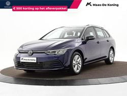 Blauw Gebruikt 2023 VW Golf VIII Life Stationwagen | € 24.740 (Goede deal)
