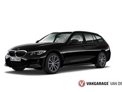 Zwart Gebruikt 2022 BMW 330e Sport Line Stationwagen | € 31.950 (Super prijs)