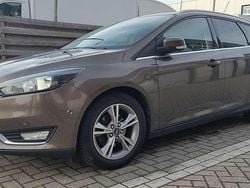 Bruin Gebruikt 2016 Ford Focus Titanium Stationwagen | € 6.800 (Goede deal)
