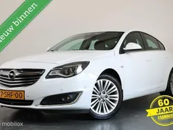 Wit Gebruikt 2013 Opel Insignia Edition Sedan | € 7.900 (Goede deal)