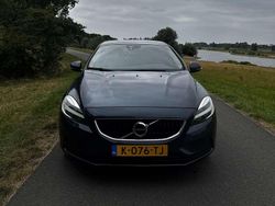 Blauw Gebruikt 2017 Volvo V40 Inscription Stationwagen | € 7.000 (Eerlijke prijs)