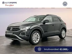 Zwart Nieuw 2024 VW T-Roc Edition SUV | € 39.220 (Eerlijke prijs)
