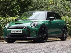 Groen Gebruikt 2022 Mini Cooper SE Classic Hatchback | € 21.950 (Eerlijke prijs)