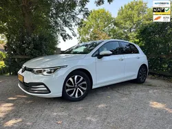 Wit Gebruikt 2022 VW Golf VIII Style Hatchback | € 28.950 (Iets duurder)